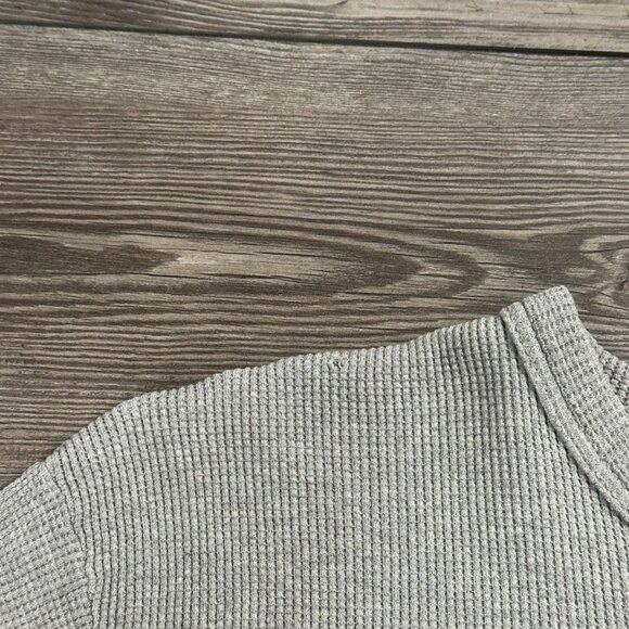 Vintage 90’s Toronto Maple Leafs Waffle Knit T Shirt - Picture 4 of 5